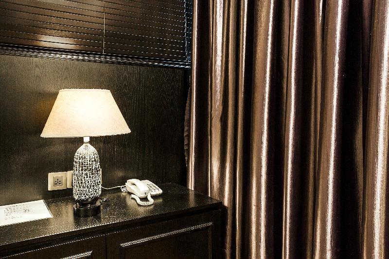 Manhattan Business Hotel Damansara Perdana Петалинг-Джая Экстерьер фото